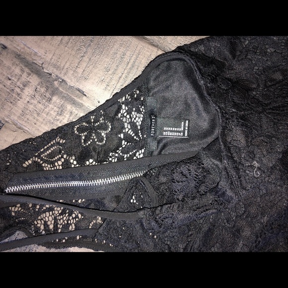 Crop top - Picture 5 of 5